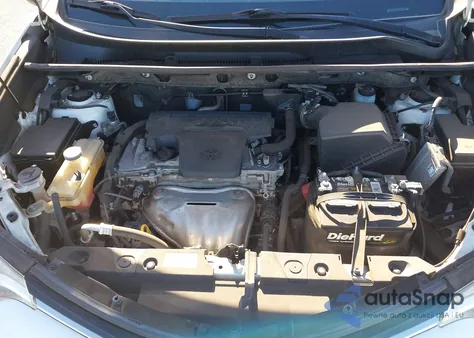 2018 Toyota Rav4 Le z USA, uszkodzony, nr VIN JTMZFREV0JJ166951